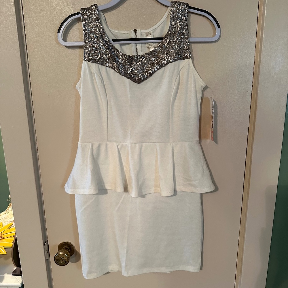 Womens size Lg midi dress with tags